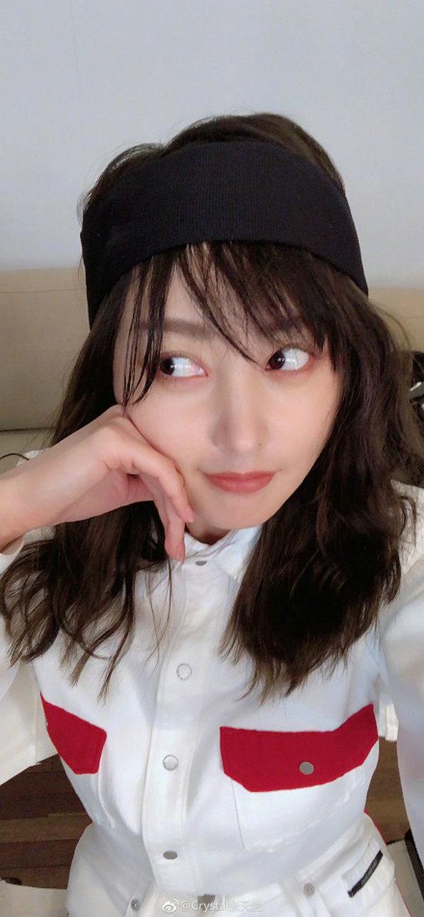 张天爱晒"不成功"自拍