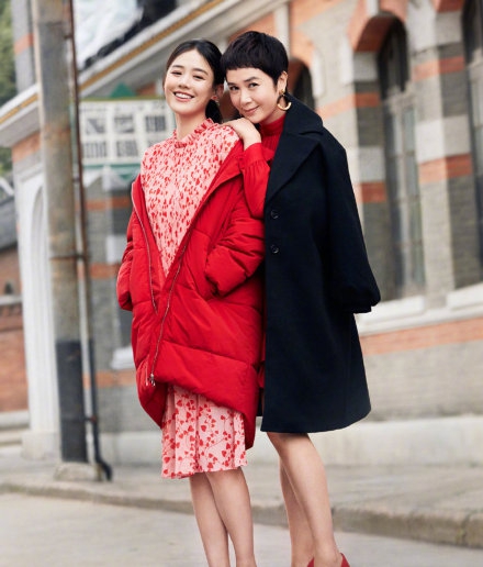 马思纯晒与蒋雯丽同框大片 被赞似姐妹花画面养眼