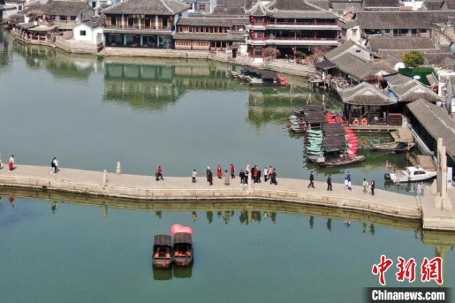 锦溪古镇有着2500多年悠久历史。　泱波 摄