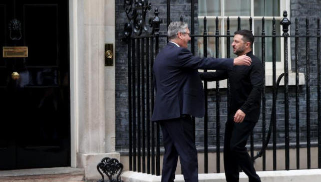 英国首相斯塔默会见乌克兰总统泽连斯基.jpg
