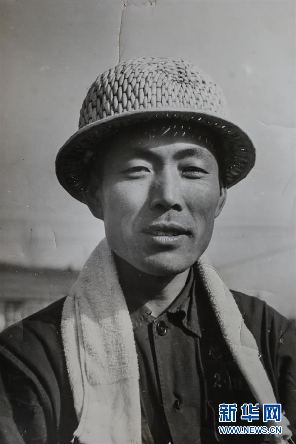 鞍钢集团矿业公司东鞍山烧结厂离休职工刘宝会20世纪60年代拍摄的