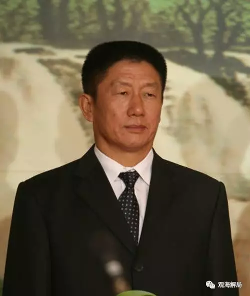 奇葩！这些贪官找情妇 还拉着女儿一起贪腐