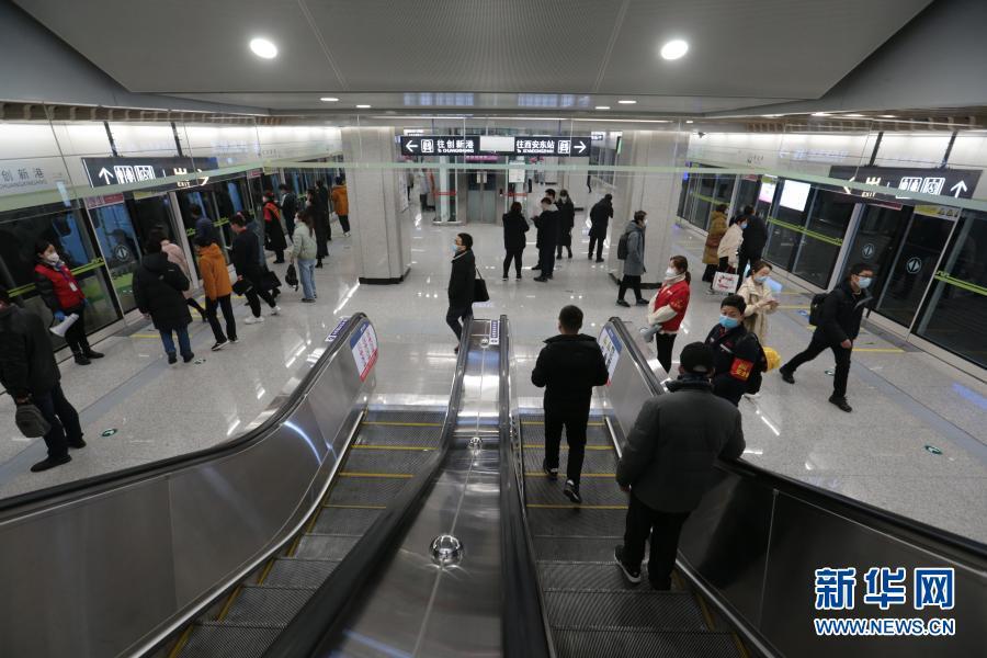 12月28日拍摄的西安地铁5号线青龙寺站.新华社记者 梁爱平 摄