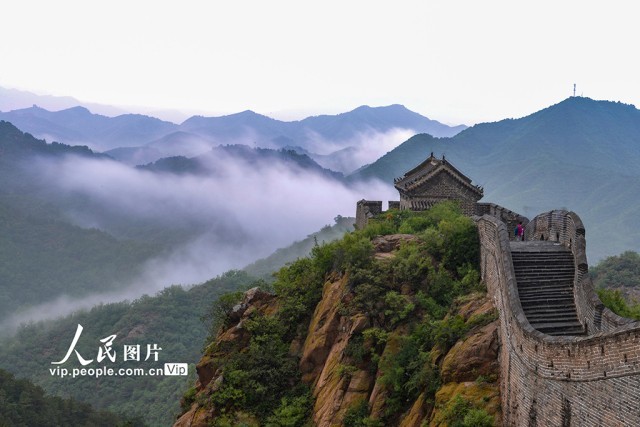 河北承德:金山岭长城雨后现云海景象【5】