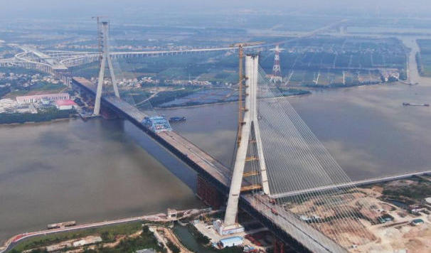 广东中山香山大桥顺利合龙 珠江口再添新地标.jpg